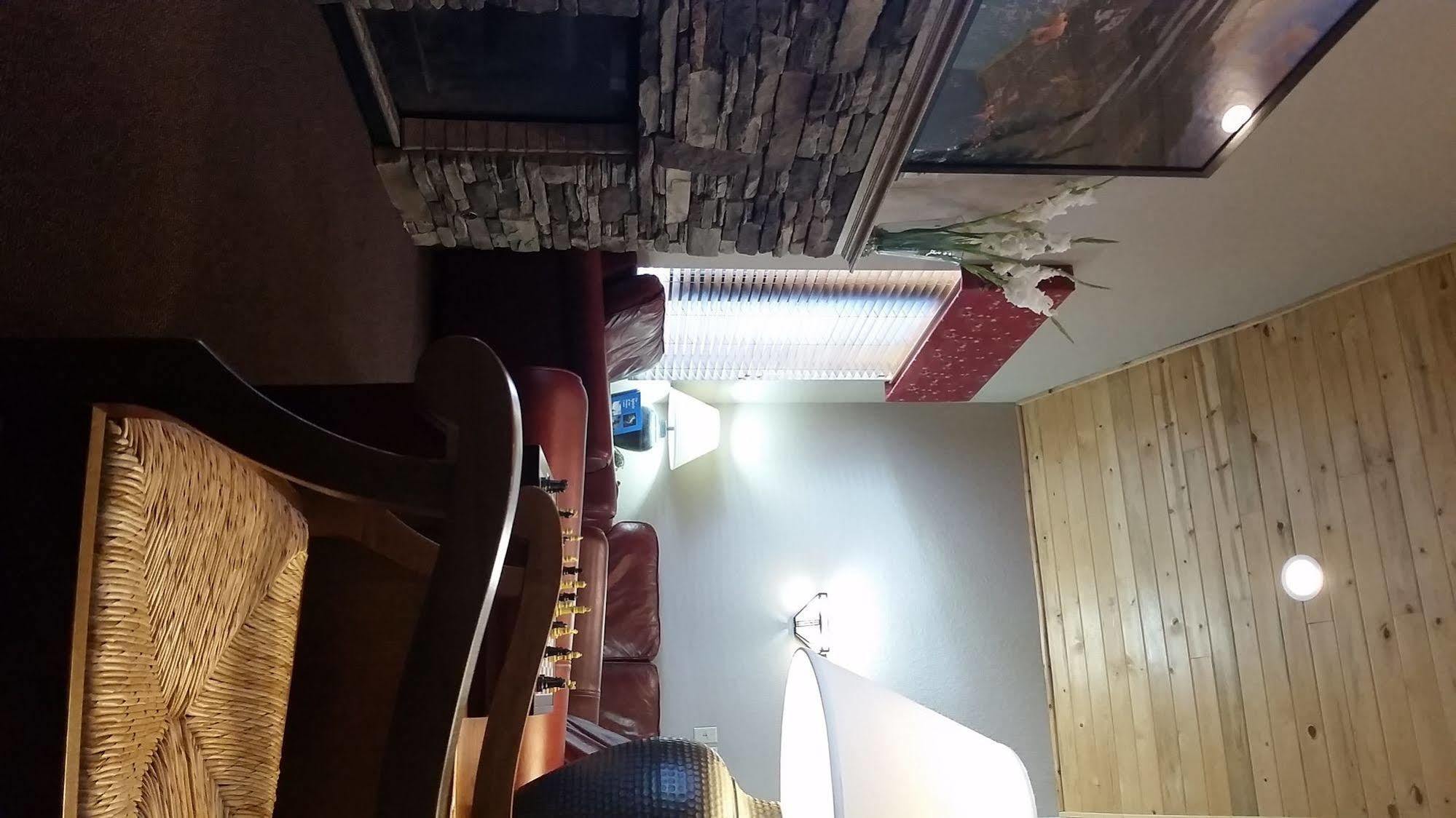 River House Inn, A Baymont By Wyndham Florence Dış mekan fotoğraf
